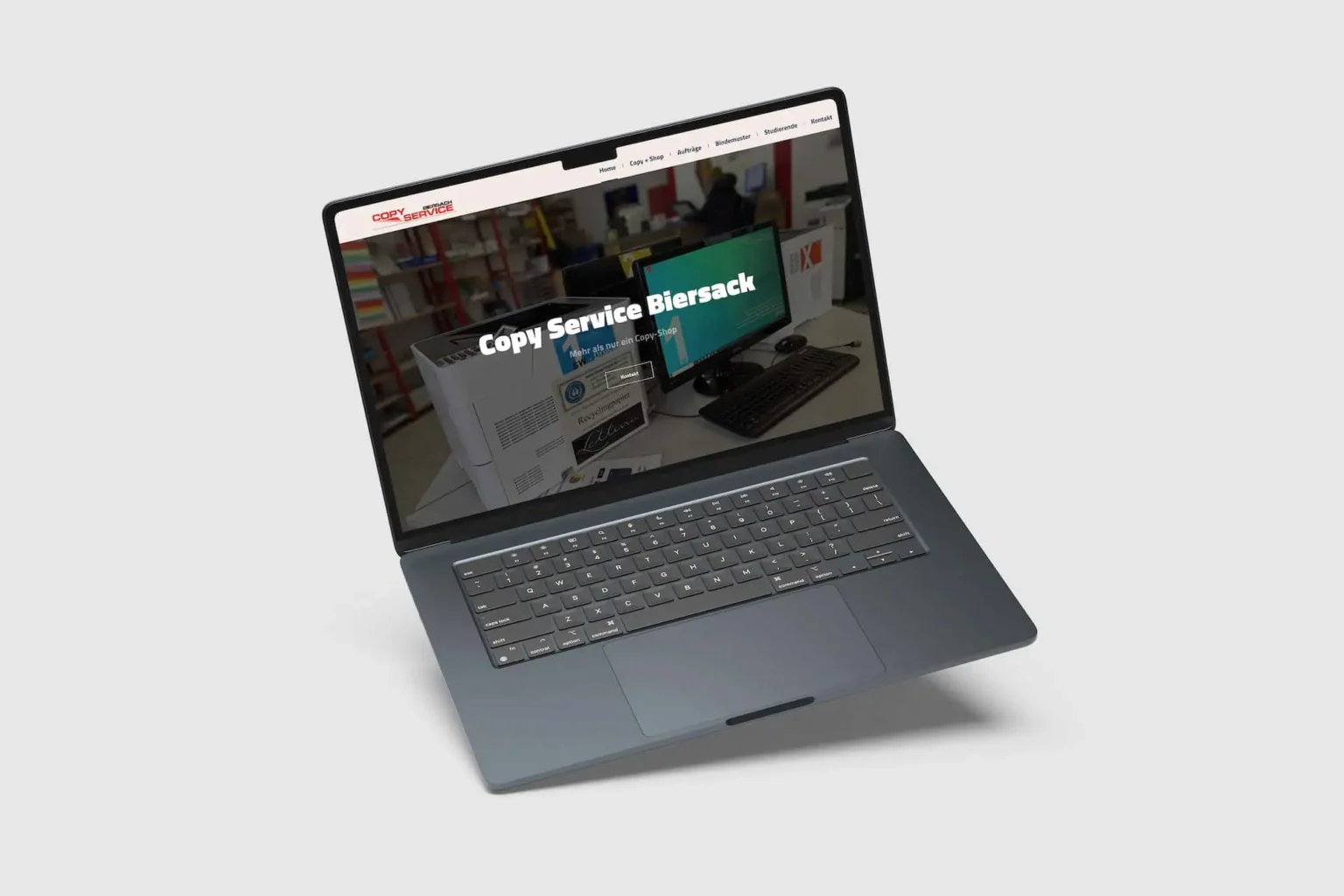 Laptop mit der Website von Copy Service Biersack in Konstanz, Redesign und Local SEO von LEOSA